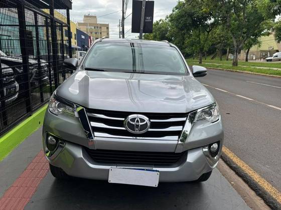 TOYOTA HILUX 2.7 SR 4X2 CD 16V FLEX 4P AUTOMÁTICO